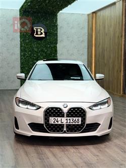 بی ئێم دەبڵیو 4 سیریەس